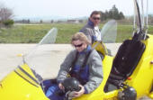 Gabi erschpft nach dem Flug mit Anton in Villamartin ( Andalusien)